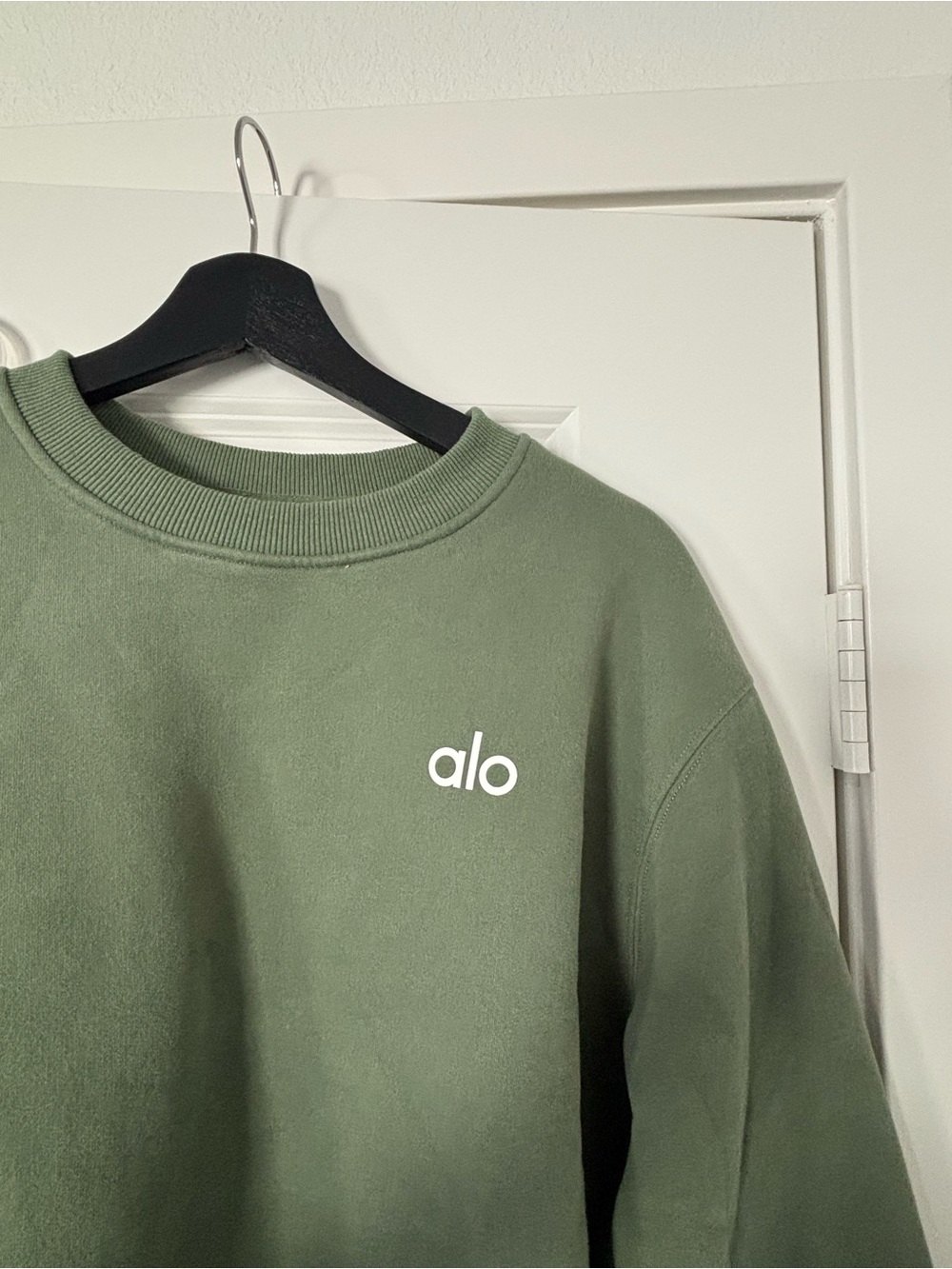 Alo Cotton Set Sweater and Sweatpants - Picture 4 of 6